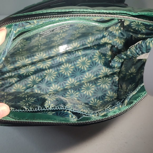Lug Emerald Green Crossbody Bag - Picture 9 of 15